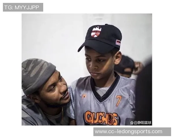 安东尼之子基扬安东尼在雪城大学首秀表现出色贡献15分3板3助